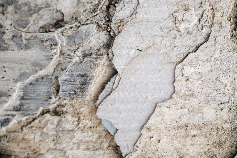 image of Cracking Stucco