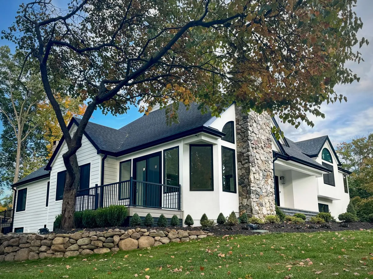 Upper Saddle River NJ 3 New decorative stucco applied to the front of the house